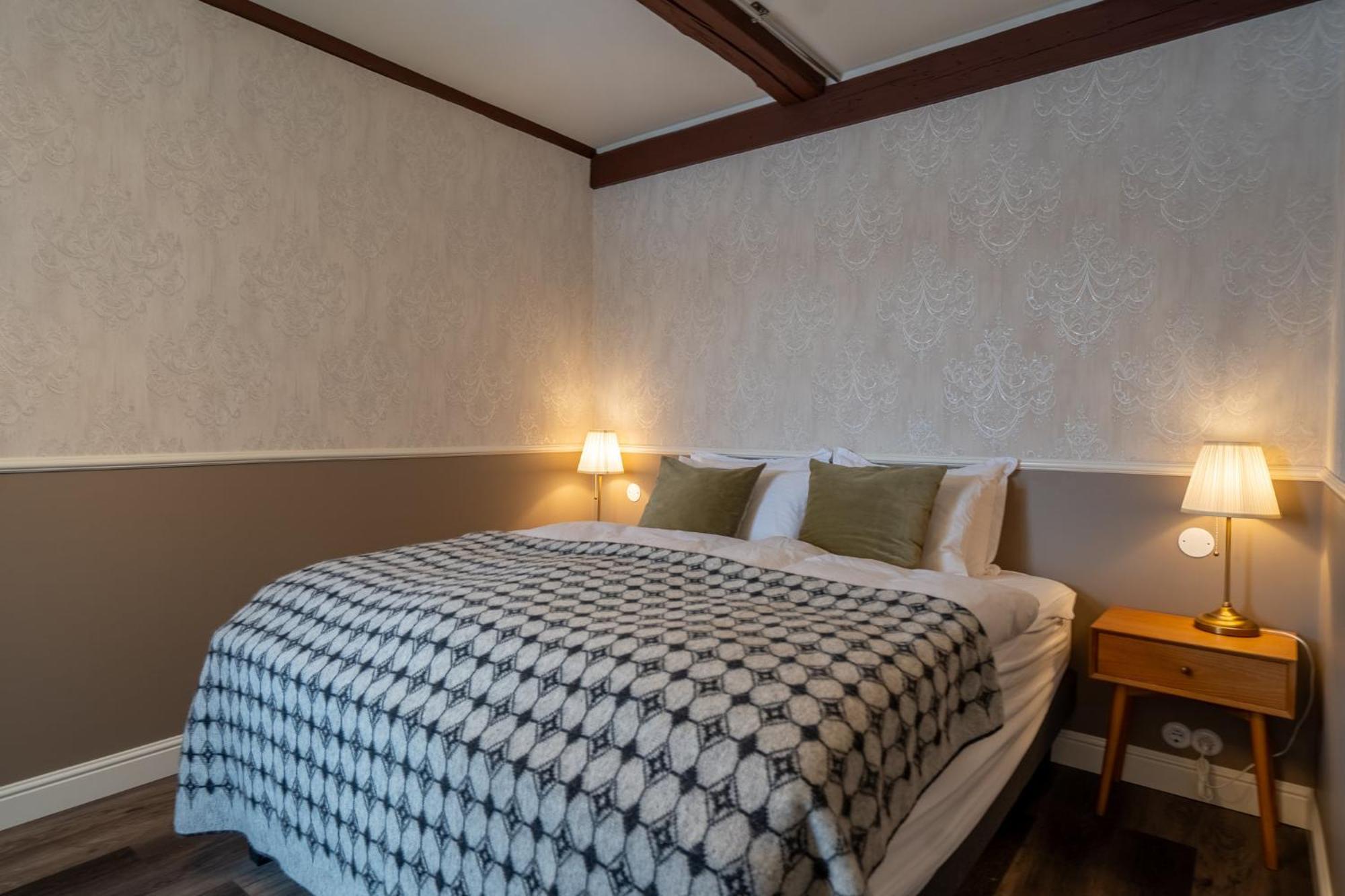 Hotel Bloenduos เบลินดือออส ภายนอก รูปภาพ